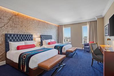 Queen/Queen Guest Room