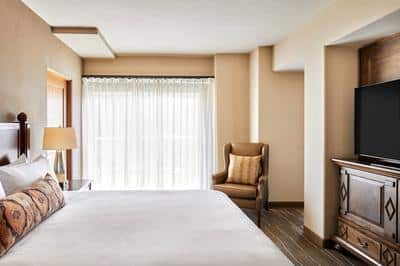 Suite Bedroom