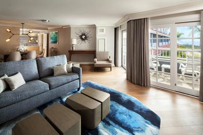 Presidential Suite - Parlor