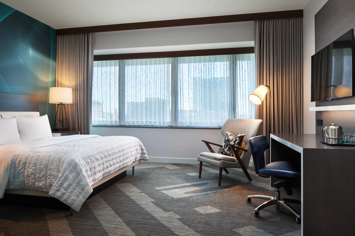 Guest Room, King