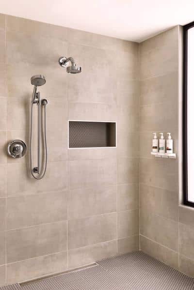 Corner Suite - Bathroom