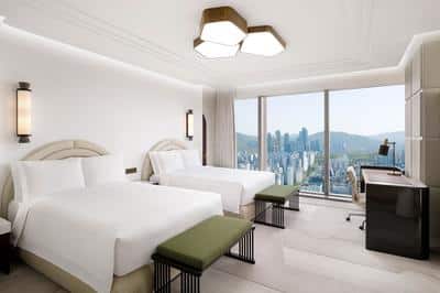 Grand Masters Bay Room