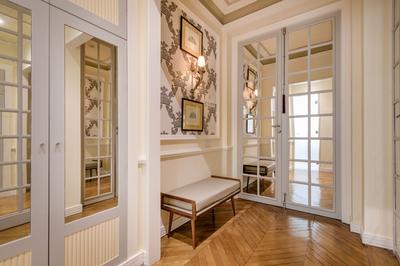 Almagro Presidential Suite