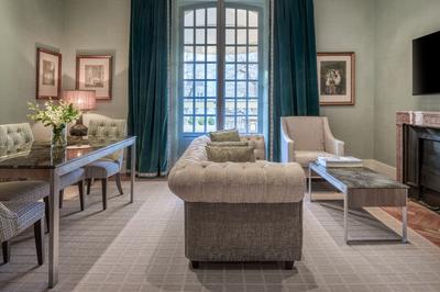 Luxury Terrace Suite