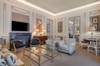 Almagro Presidential Suite