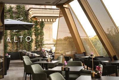 Alto Cocktail Bar