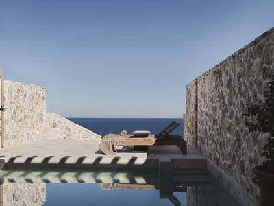 Signature Suite Sea View with Private Pool / Family Suite Sea View With Private Pool