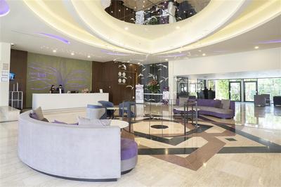 HS Hotsson Hotel Tampico lobby