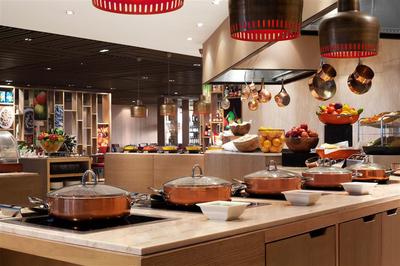Cafe Knosh Buffet