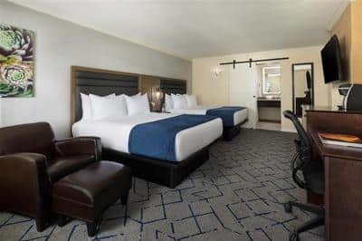 Double Deluxe Guest Room
