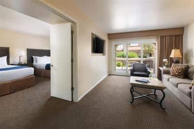 Villa Suite Bedroom Entry