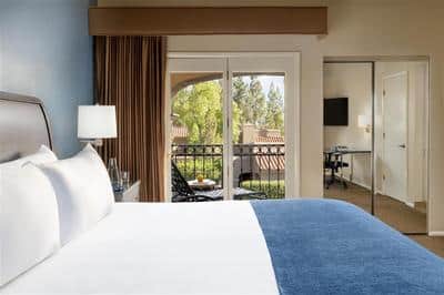 Bi Level King Suite Bedroom