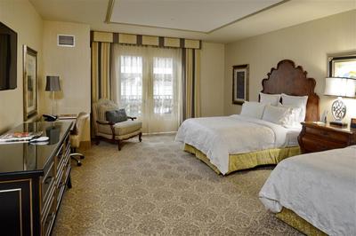 2 Queen Studio Suite