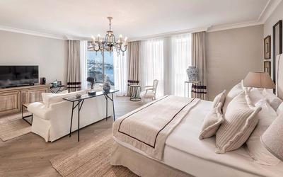 Superior Partial Sea View Room