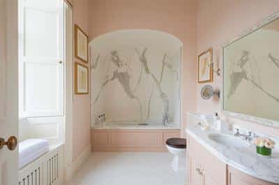 Main House Avenue Suite