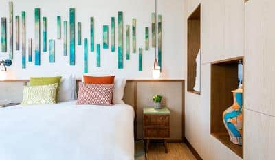 1 King Bed