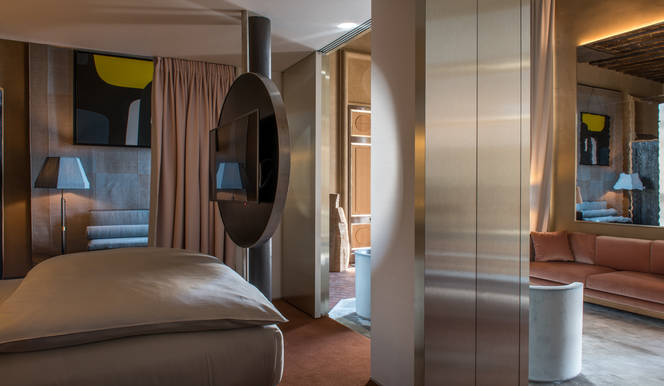 Deluxe Suite