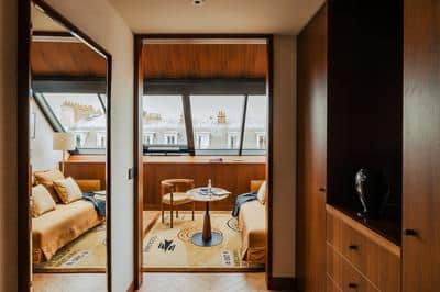 Nest - Suite with Parisian Rooftops View - Atelier