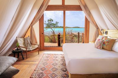 Lagoon Room