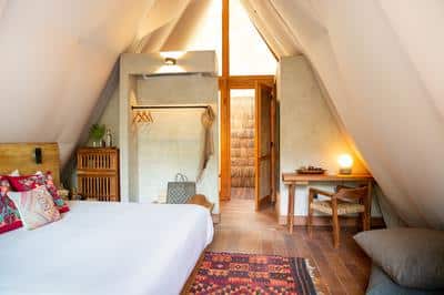 Lagoon Room