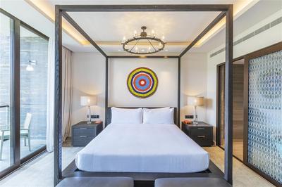 Grand Suite Red Level