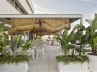 Beso Sitges Restaurant Terrace