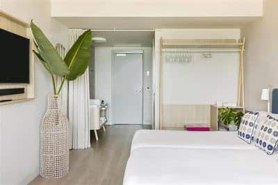 Aura Room