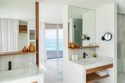 Suite Presidential with Private Pool