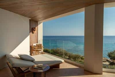 Master Suite Terrace Tub