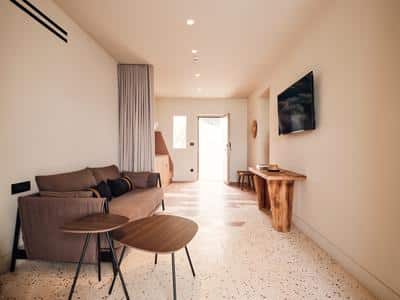 Pool Suite