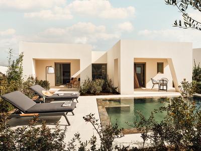 Pool Bungalow