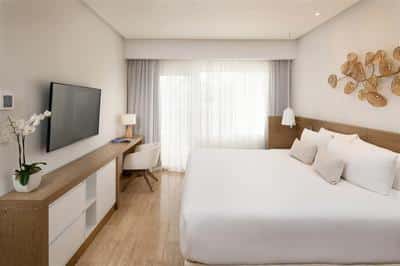 One Bedroom Master Suite SwimUp