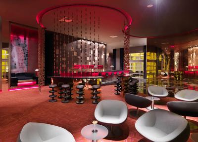 Red Lounge