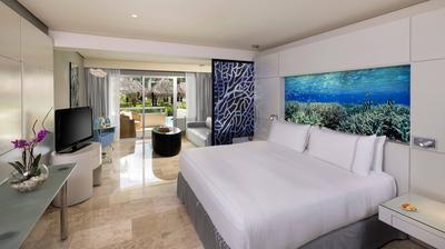 The Reserve Junior Suite Swim Up