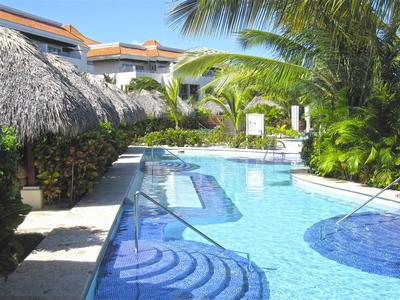 The Reserve Swim up Ext
