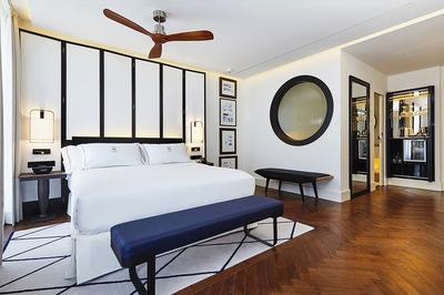 Premiere Room