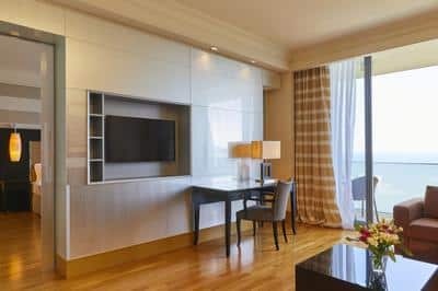 Executive Suite Sea View