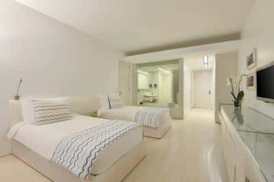 Panoramic Club Room