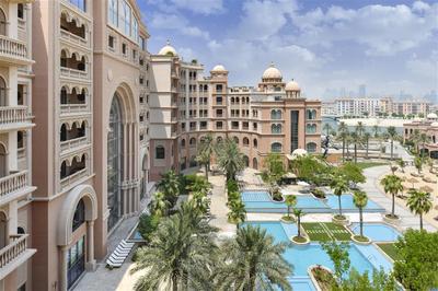 Deluxe Room Pool View