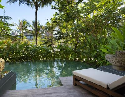 Grand Deluxe Lagoon Room