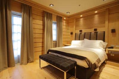 De Luxe Room