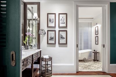 Rajah Brook Suite Bathroom