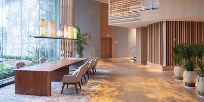 Lobby Bar