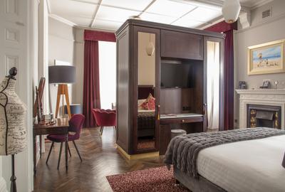 Lady Jane Suite