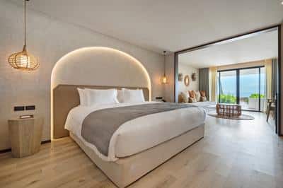 Guest room