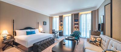 Deluxe King room