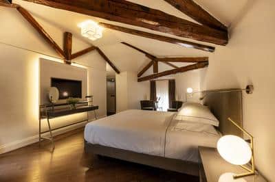 Exclusive Suite Room
