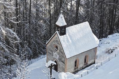 House Chapel Winter