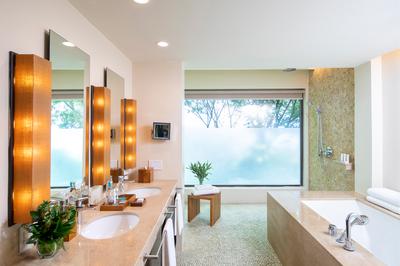 Andaz Bay View Suite