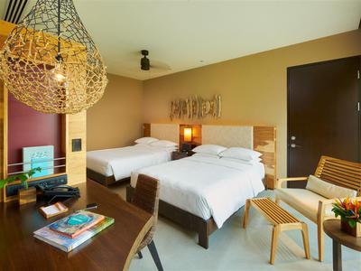 2 Double Beds